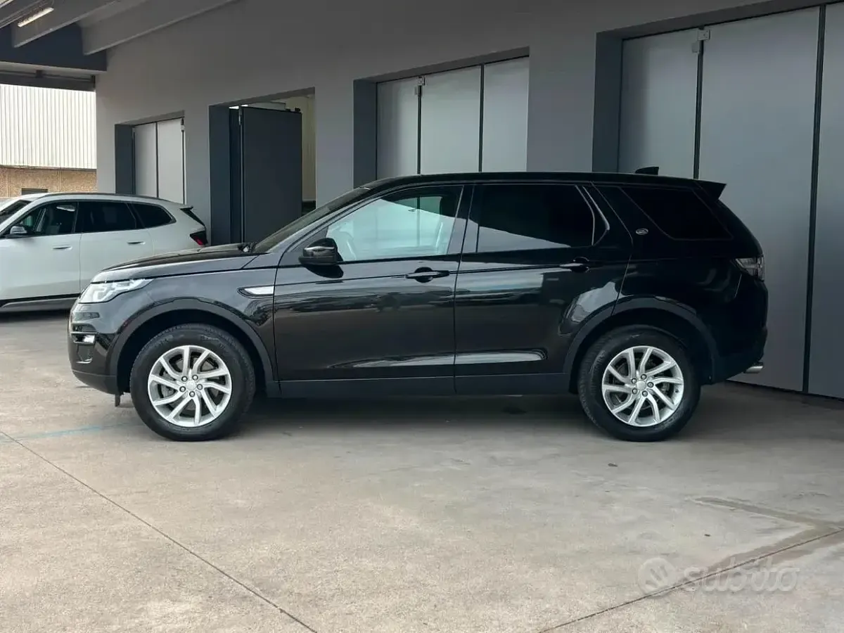 Usata Land Rover Discovery Sport SE 150 CV (110 kW) 2017 Nero SUV