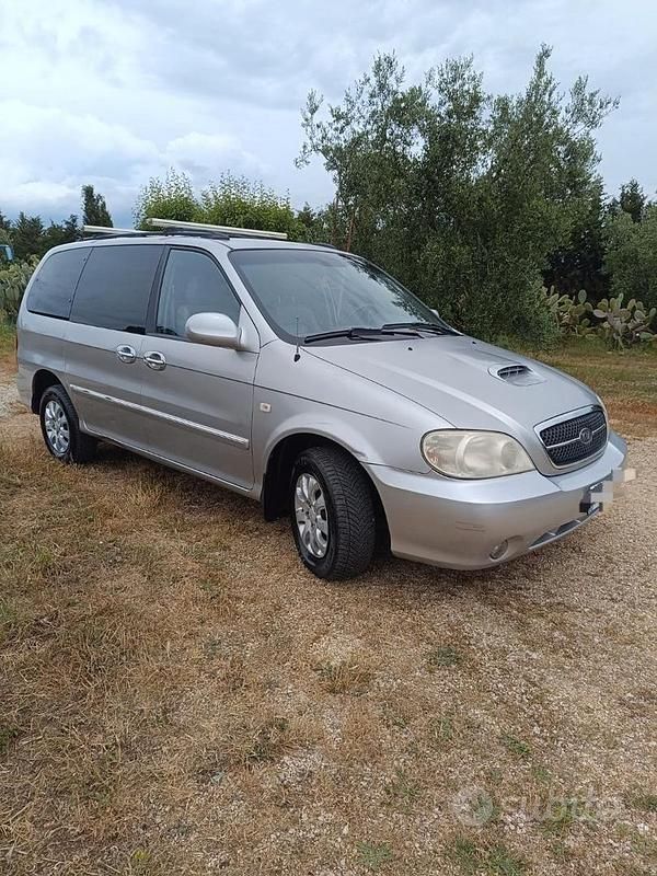 Usata Kia Carnival 2000 Grigio Monovolume