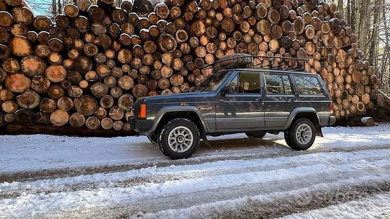 Usata Jeep Cherokee 80 CV (58 kW) 1988 Blu SUV