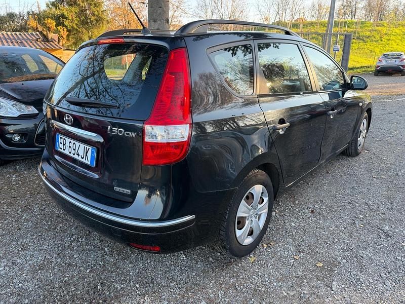 Usata Hyundai i30 89 CV (65 kW) 2010 Nero Station wagon