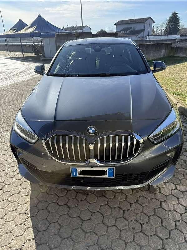 Usata BMW 118 M Sport 136 CV (100 kW) 2019 Grigio Utilitaria