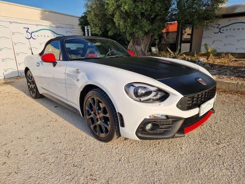 Bianco Usata 2016 Abarth 124 Spider Cabrio | 37.500 € - Immagine 1/4