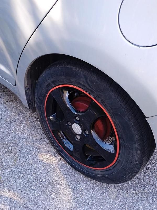 Usata Suzuki Swift 70 CV (51 kW) 2006 Grigio Utilitaria