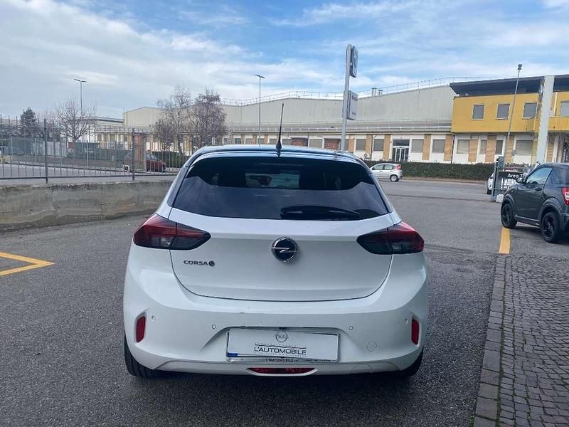 Usata Opel Corsa-e Elegance 56 kW (77 CV) 2022 Bianco Utilitaria