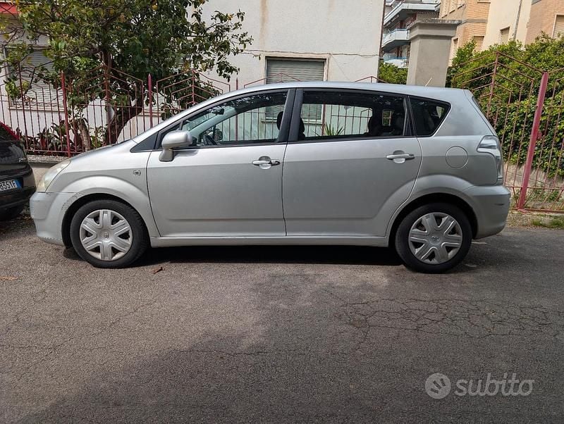 Gebraucht Toyota Corolla Verso 136 PS (100 kW) 2007 Grau Van / Kleinbus
