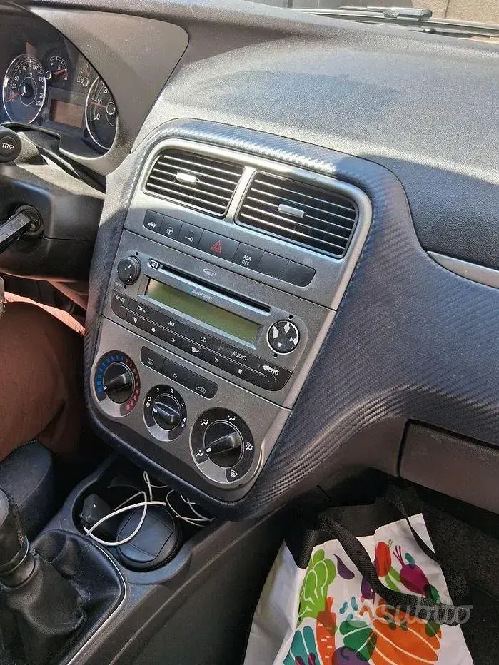 Usata Fiat Grande Punto 77 CV (56 kW) 2008 Grigio Utilitaria