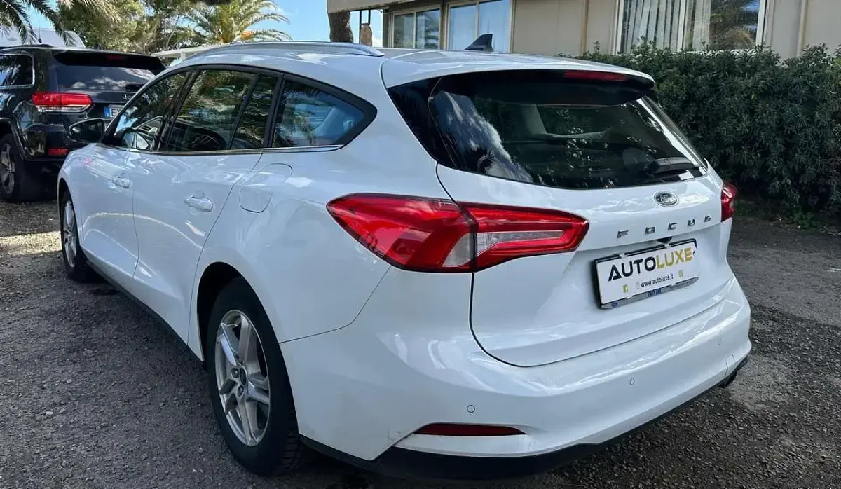 Usata Ford Focus Business Edition 120 CV (88 kW) 2021 Bianco Station wagon