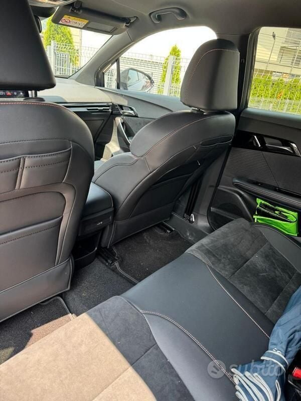 Usado MG MG4 EV 152 kW (207 CV) 2024 Gris Utilitario