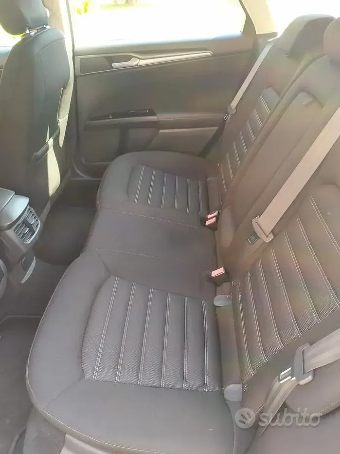 Usata Ford Mondeo 116 CV (85 kW) 2016 Bianco Station wagon