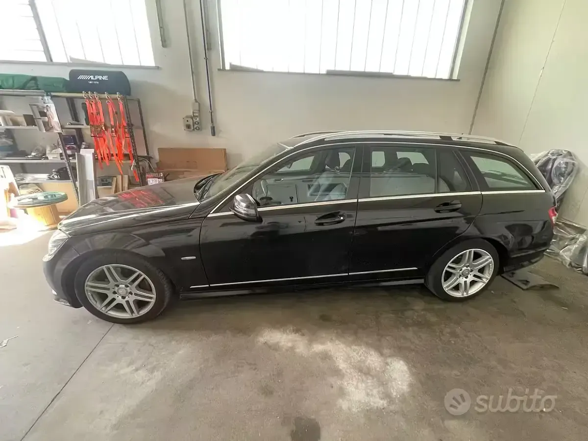 Usata Mercedes C250 AMG 204 CV (150 kW) 2011 Nero Station wagon