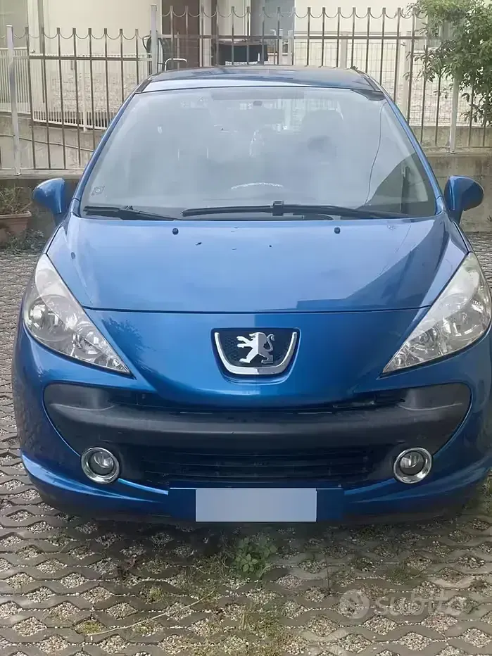 Usata Peugeot 207 90 CV (66 kW) 2018 Blu Berlina