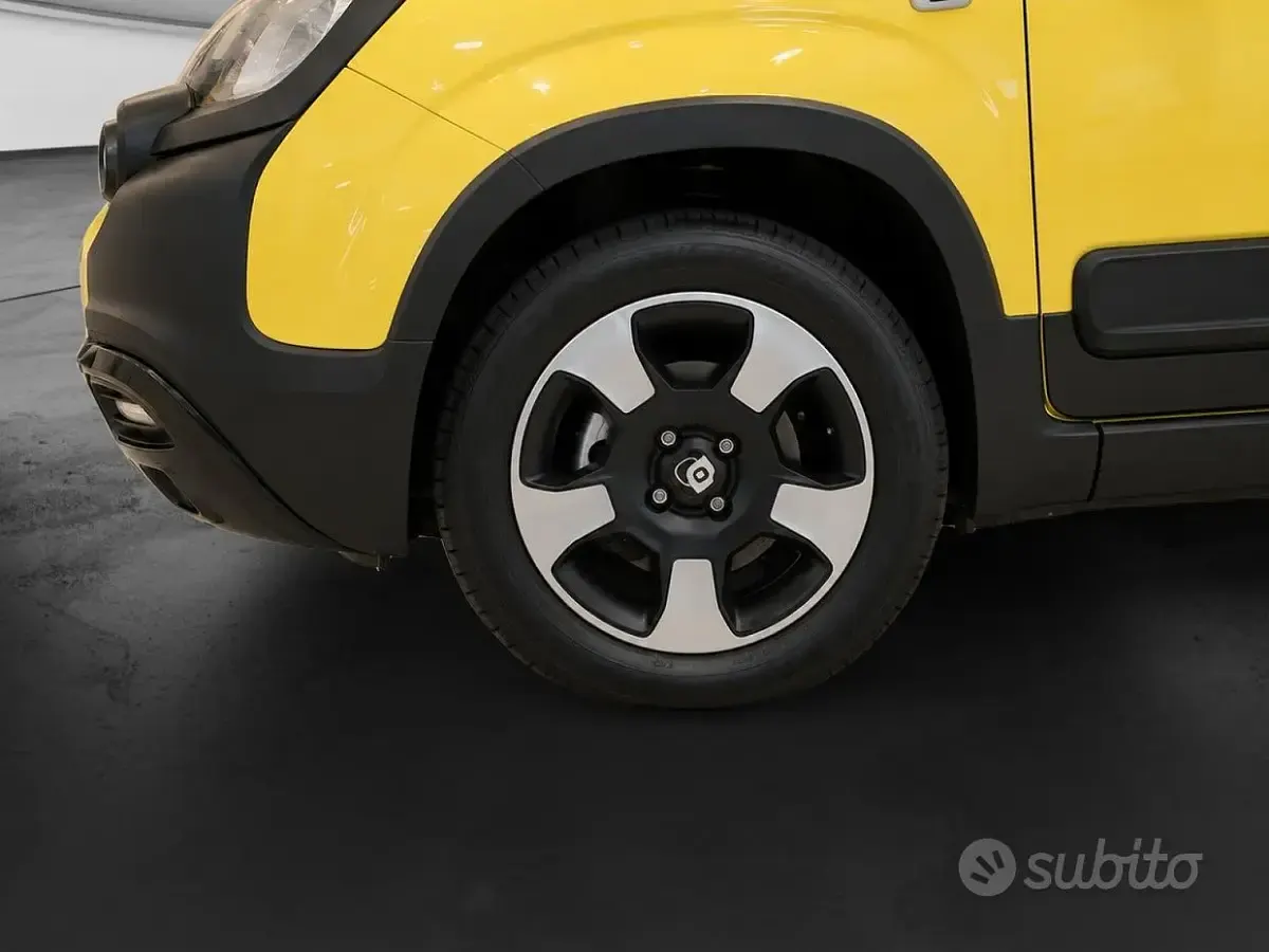 Nuova Fiat Panda Cross Cross 65 CV (47 kW) 2026 Giallo Utilitaria
