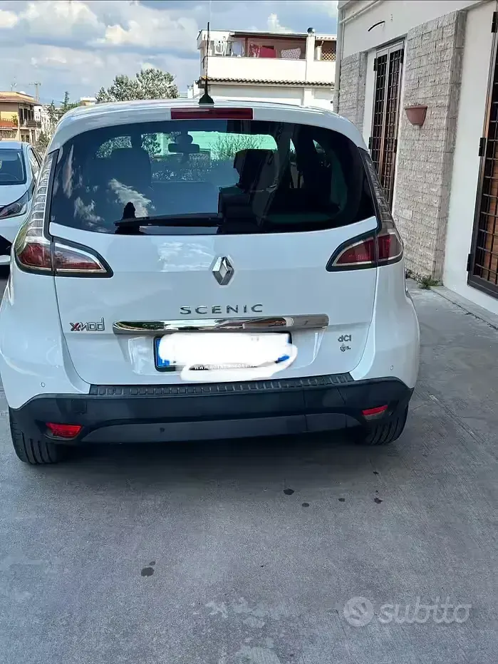 Usata Renault Scénic III 110 CV (80 kW) 2016 Bianco Monovolume