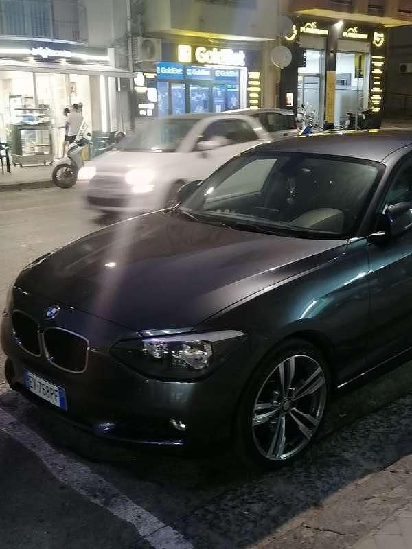 Usata BMW 118 143 CV (105 kW) 2014 Utilitaria
