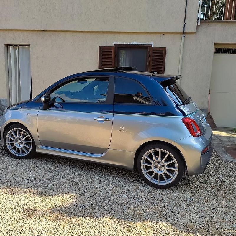 Usata Abarth 695 2017 Utilitaria