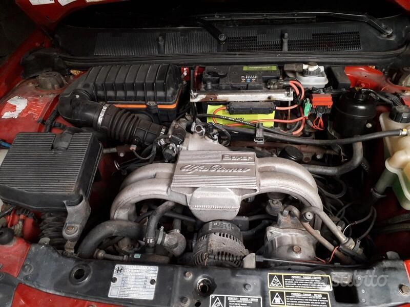 Usata Alfa Romeo 146 103 CV (75 kW) 1997 Rosso Utilitaria