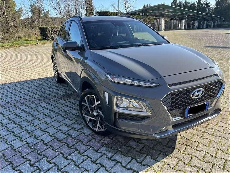Usata Hyundai Kona XPrime 105 CV (77 kW) 2020 Grigio SUV