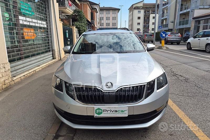 Usata Skoda Octavia Executive 115 CV (84 kW) 2018 Grigio Station wagon
