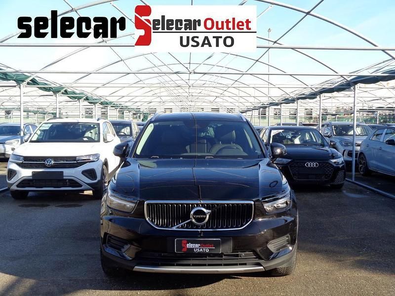 Usata Volvo XC40 Momentum 150 CV (110 kW) 2019 Nero SUV