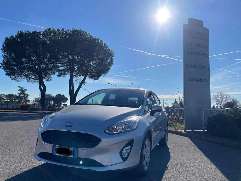 Usata Ford Fiesta 86 CV (63 kW) 2018 Argento Utilitaria