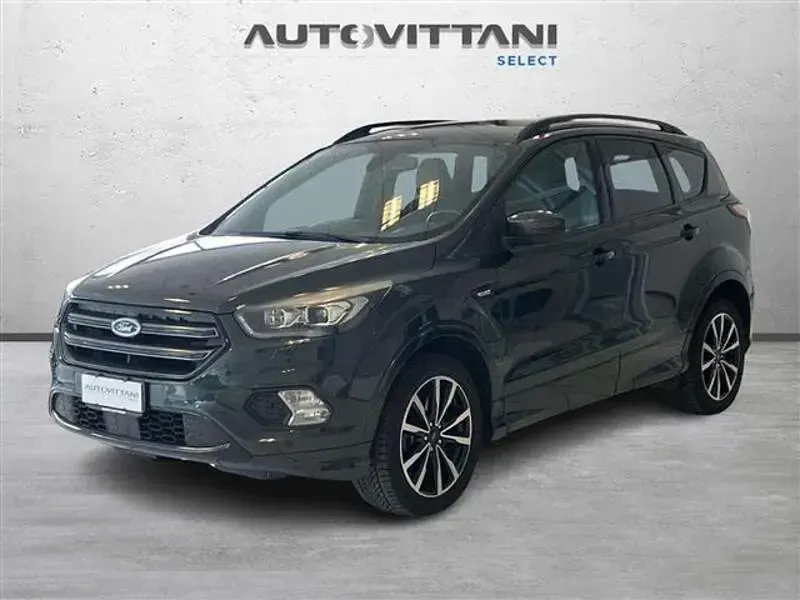 Usata Ford Kuga ST-Line 120 CV (88 kW) 2017 Verde SUV
