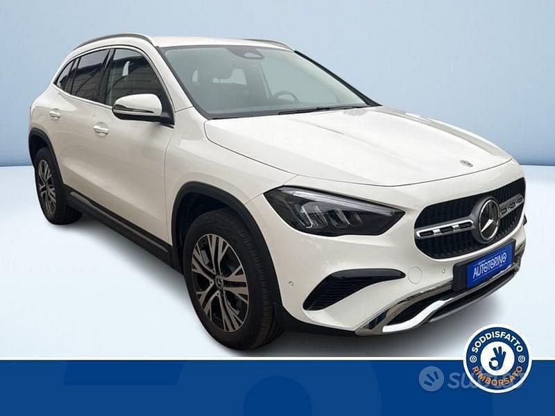 Usata Mercedes GLA200 Advanced 149 CV (109 kW) 2025 Bianco SUV