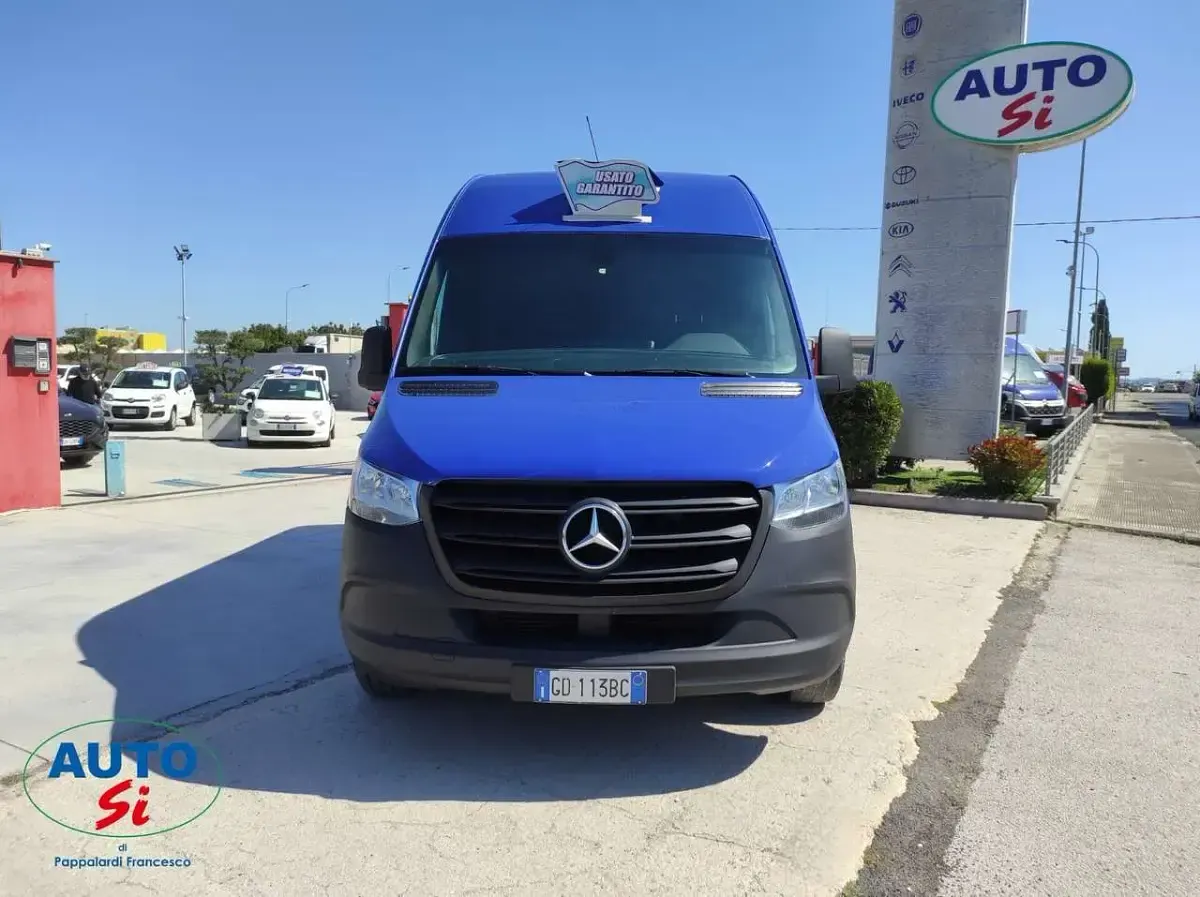 Usata Mercedes Sprinter 114 CV (83 kW) 2020 Blu/azzurro Furgone