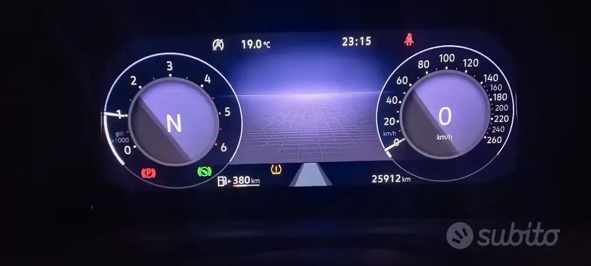 Usata VW Golf VIII 115 CV (84 kW) 2024 Grigio Berlina