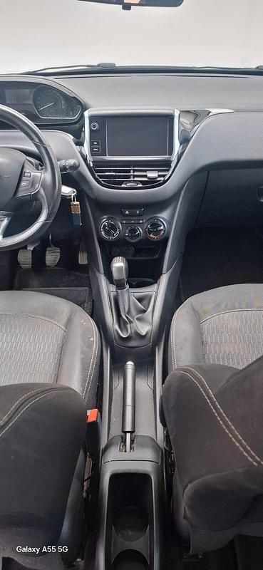 Usata Peugeot 208 Allure 81 CV (59 kW) 2017 Bianco Utilitaria