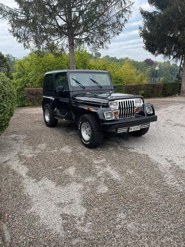Nero Usata 1991 Jeep Wrangler SUV | 22.800 € - Immagine 1/4
