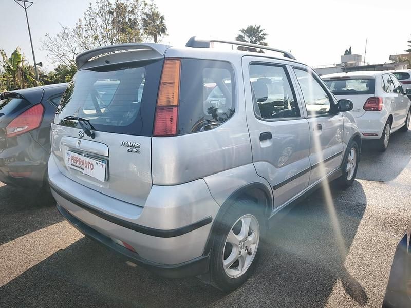Usata Suzuki Ignis GL 69 CV (50 kW) 2006 Grigio Utilitaria