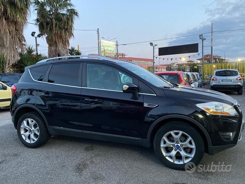 Usata Ford Kuga Individual 163 CV (119 kW) 2011 Nero SUV