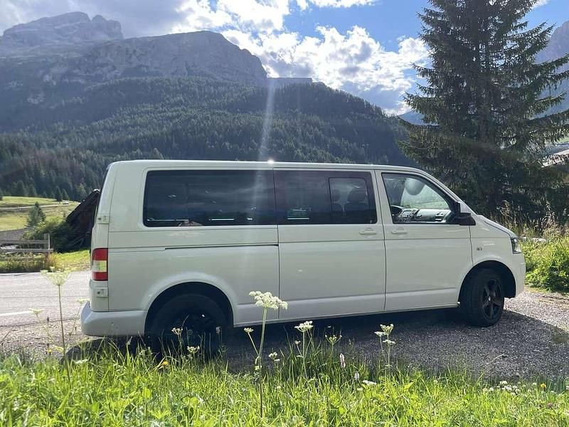 Bianco Usata 2011 VW T5 Comfortline Furgone | 25.000 € (Buon prezzo) - Immagine 1/4