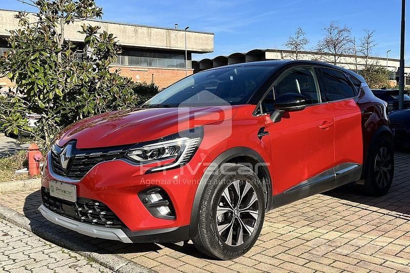 Usata Renault Captur Equilibre 101 CV (74 kW) 2023 Rosso SUV