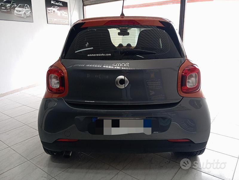 Usata Smart ForFour 71 CV (52 kW) 2014 Grigio Utilitaria
