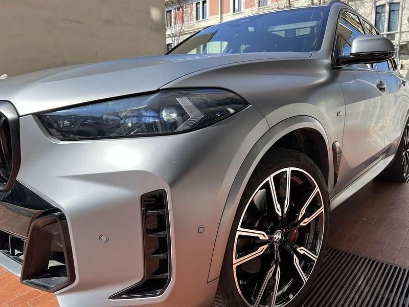 Usata BMW X5 M Sport 381 CV (280 kW) 2024 Grigio SUV