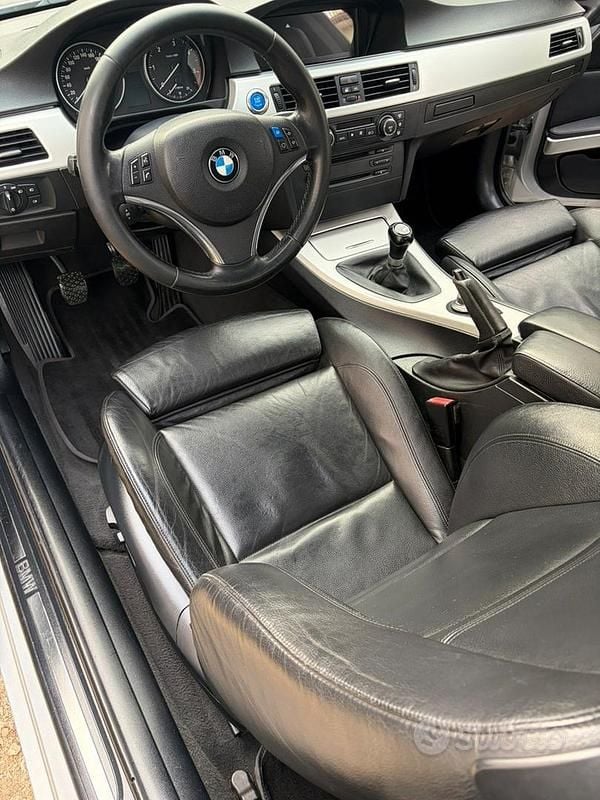 Usata BMW 330 231 CV (169 kW) 2006
