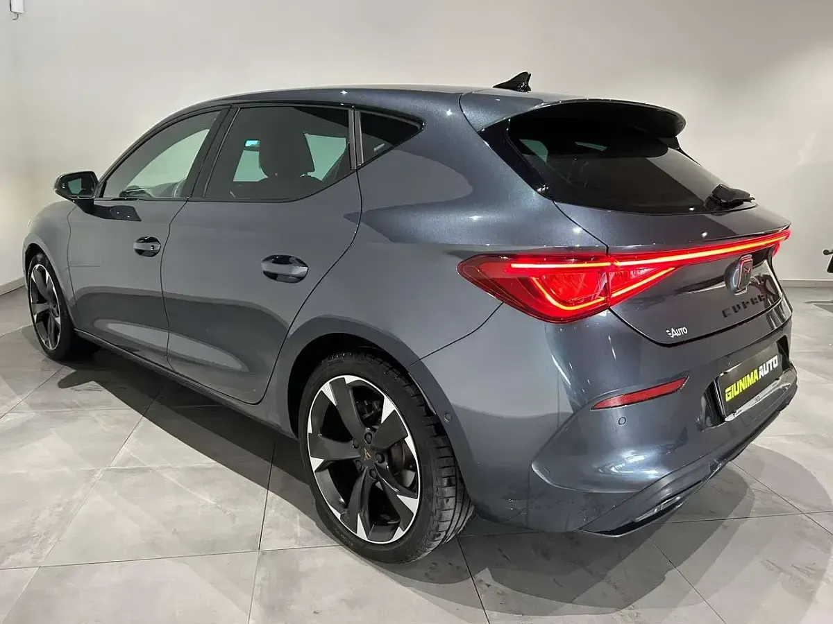 Usata Cupra Leon 150 CV (110 kW) 2023 Grigio Berlina