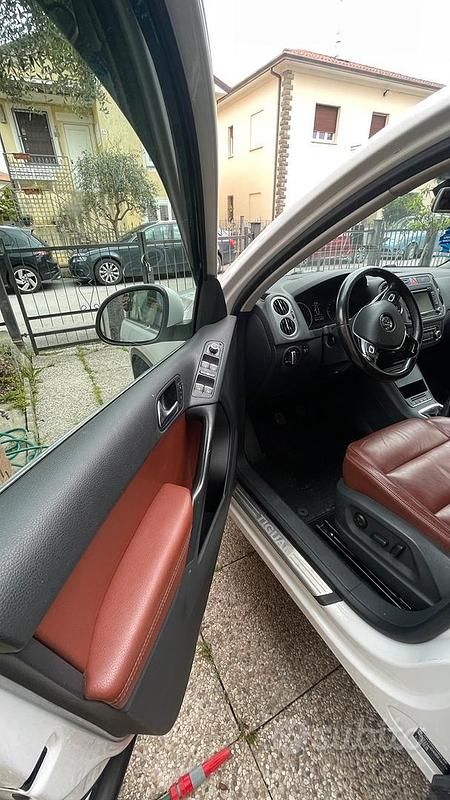 Usata VW Tiguan 140 CV (102 kW) 2011 Bianco SUV