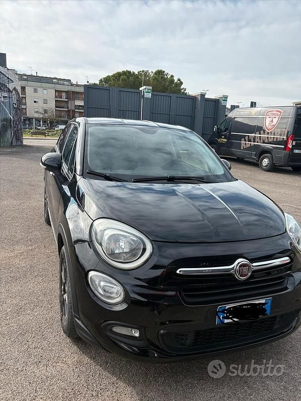 Usata Fiat 500X Business 95 CV (69 kW) 2016 Nero SUV