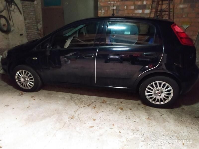 Nero Usata 2006 Fiat Punto Due volumi | 12.000 € - Immagine 1/4