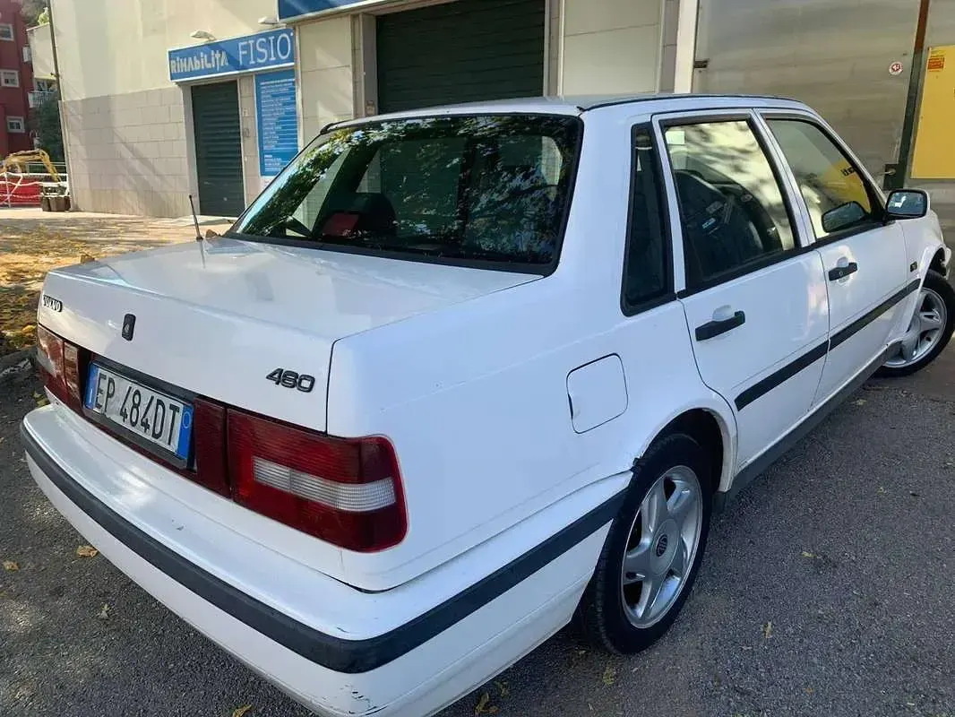 Usata Volvo 460 90 CV (66 kW) 1996 Bianco Berlina