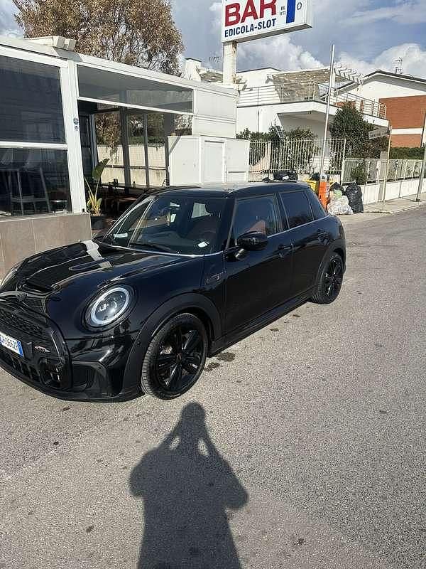 Usata Mini John Cooper Works 178 CV (130 kW) 2022 Utilitaria