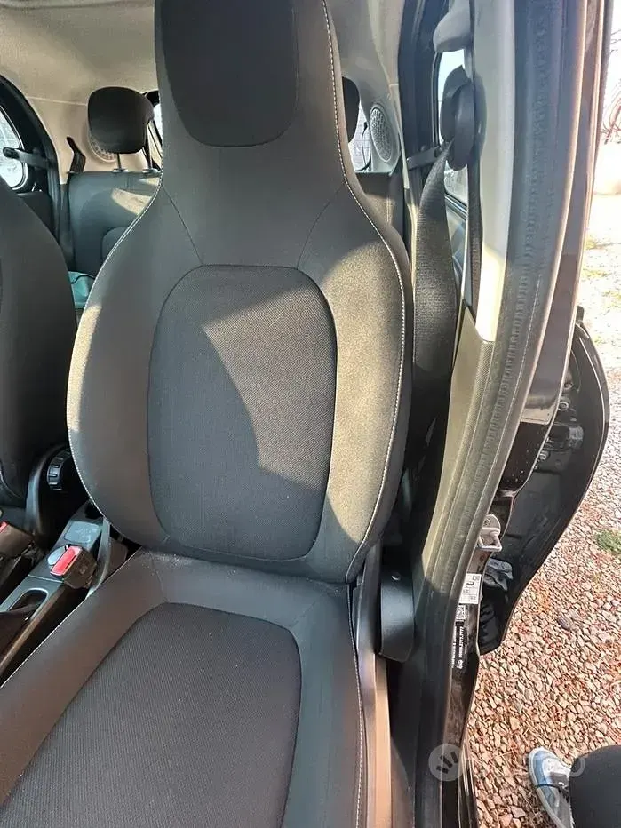 Usata Smart ForFour Electric Drive 41 kW (56 CV) 2019 Nero Berlina