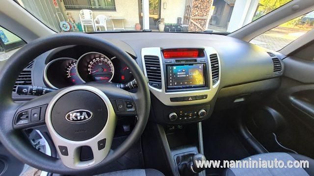 Usata Kia Venga Active 90 CV (66 kW) 2018 Bianco Utilitaria