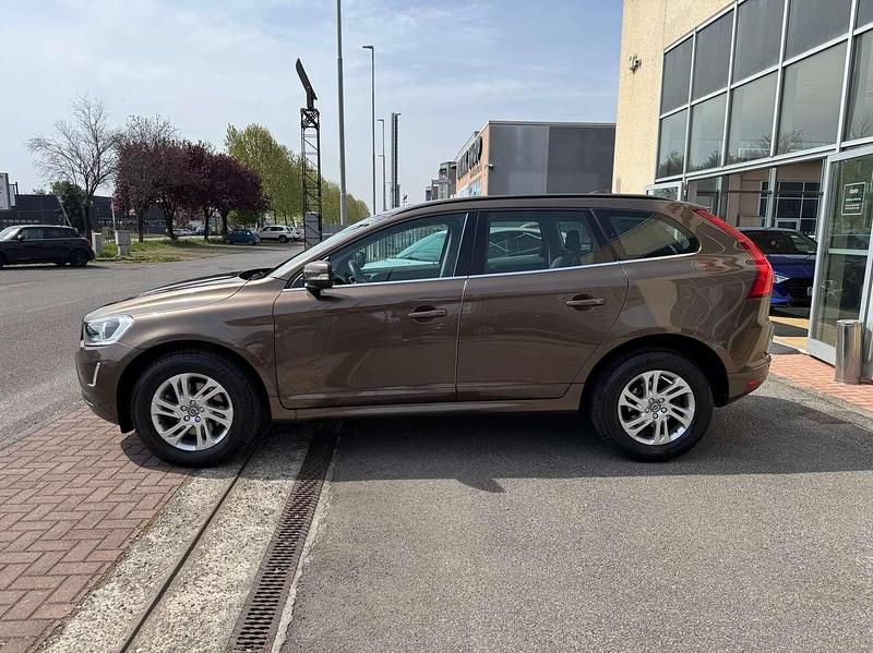 Usata Volvo XC60 190 CV (139 kW) 2017 Marrone SUV