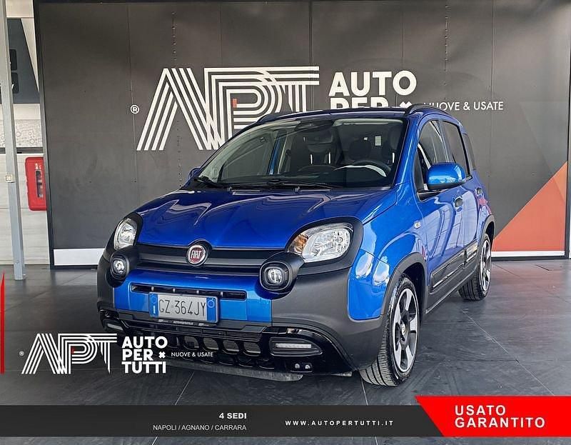 Usata Fiat Panda Cross Cross 70 CV (51 kW) 2025 Blu Utilitaria