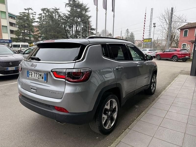 Usata Jeep Compass Limited 140 CV (102 kW) 2018 Grigio SUV