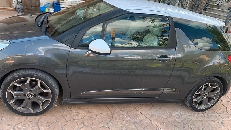Usata DS Automobiles DS3 156 CV (114 kW) 2012 Grigio Coupé