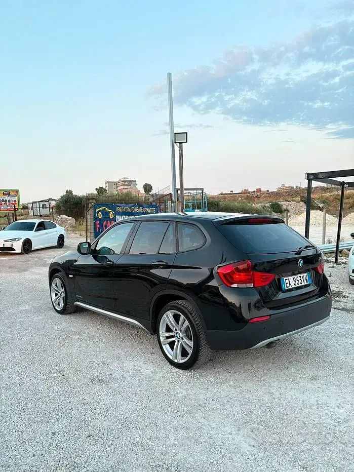 Usata BMW X1 143 CV (105 kW) 2011 Nero SUV